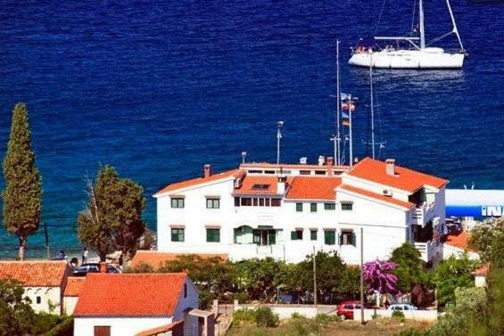 Apartments Julija Preko Dış mekan fotoğraf