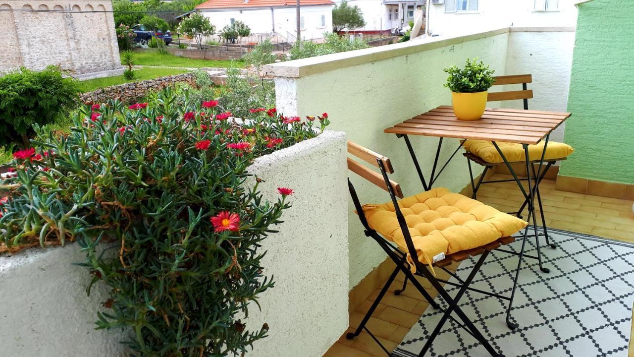 Apartments Julija Preko Dış mekan fotoğraf